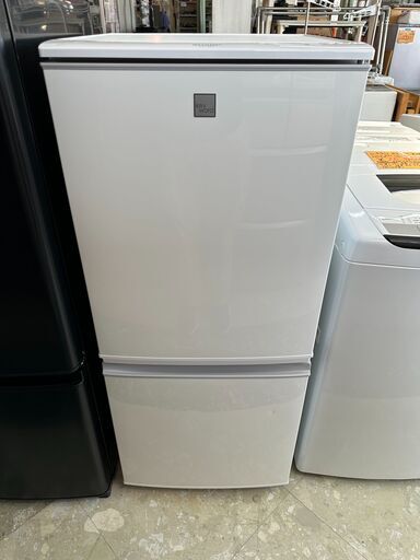 新生活SALE　SHARP　2ドア冷蔵庫　137L　つけかえどっちもドア　2020年製　リサイクルショップ宮崎屋住吉店　23.3.5　ｙ