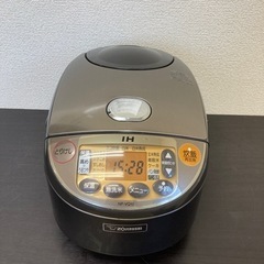 最終値下げ！【中古品】ZOJIRUSHI IH炊飯ジャー ※難あ...