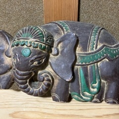 インド　象の彫物