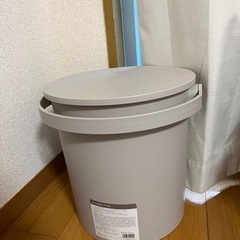 座れる収納バケツ15L