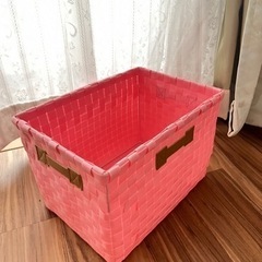 ピンクが可愛い収納ボックス