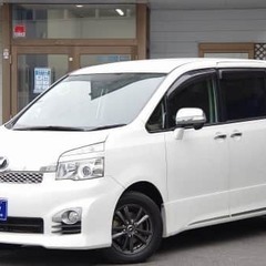 【お電話で仮審査可能！自社ローン専門店】トヨタ ヴォクシー ＺＳ　煌２