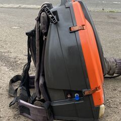 現物確認歓迎 初期不良対応します 整備済 ハスクバーナー husqvarna 低静音パワフル 51.7cc 背負い エンジンブロワ 356BT 最大風速 79m/秒