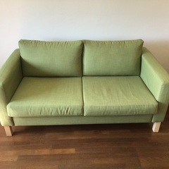 [良品] 使いやすいソファ: IKEAのカールスタッド