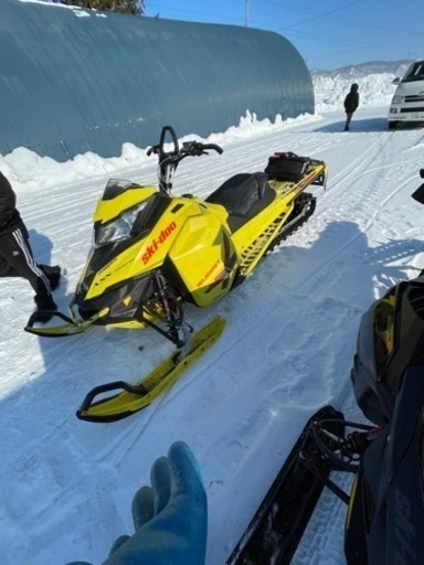 スノーモービル ski-doo summit x T3 2015 800cc