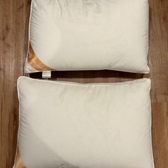 綿100% 枕 元値2つで6000円。ほぼ新品。
