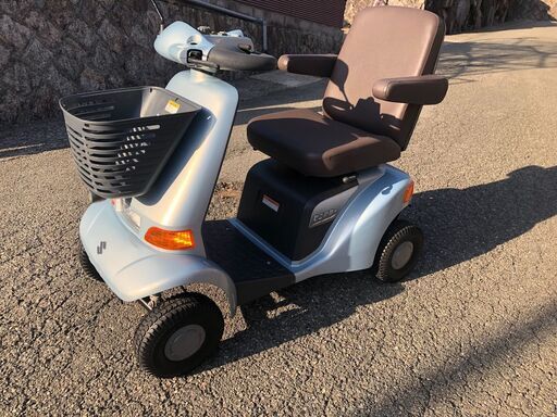 ☆彡保証付き!!⑬ スズキ製・電動車いす・車椅子・セニアカー!シニアカー!!介護用品。すぐに乗れます。免許不要。操作簡単!!バッテリー新品!格安!!!