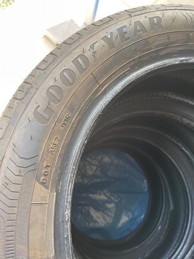 タイヤ、ホイール ☆中古夏タイヤ4本GOODYEAR 215/55R18 95H