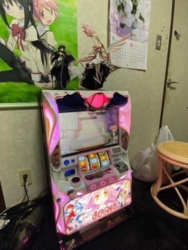 引き取り限定】(ある程度なら輸送可)スロット 実機 まどマギ2 メダル