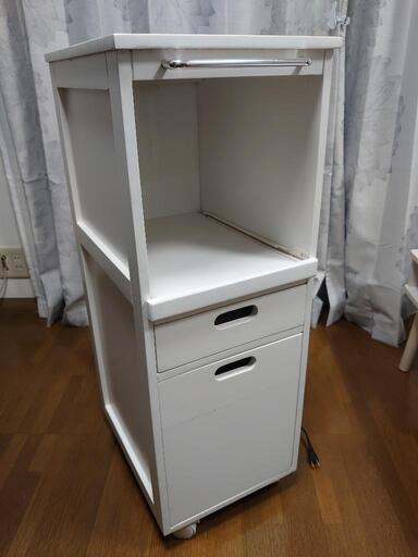 再掲載【期間限定】コンセント付きキッチンワゴン キャスター,スライド棚つき　定価¥26400