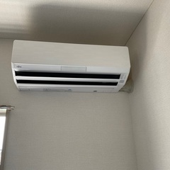 11 エアコンガス補充致します／販売／買い取り／取り付け