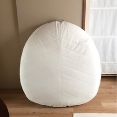 IKEA dihult プーフ（クッション ソファ）定価1万3千円