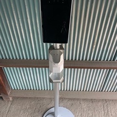 非接触式顔認識温度検知カメラ　自動消毒噴霧器付 コロナ対策　体温計　