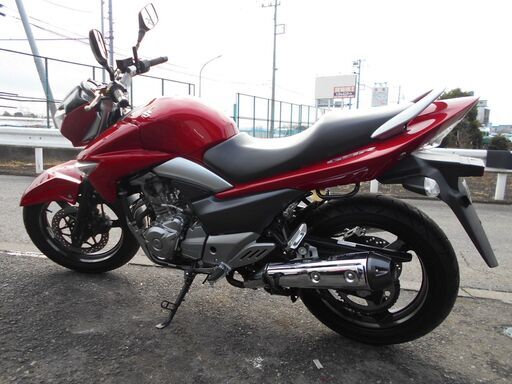 SUZUKI GSR250 赤