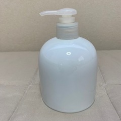 無印良品　陶器容器（丸型は現在販売されてません）