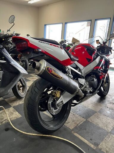 HONDA CBR929RR