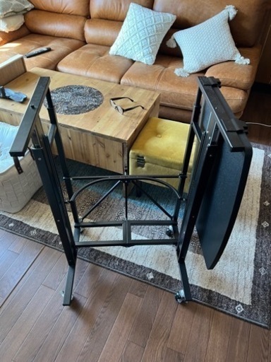 Minimalist] The foldable standing desk is the best [And the height