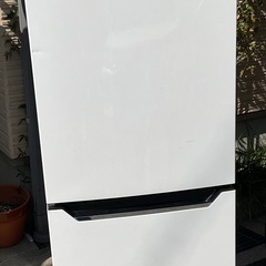 【RKGRE-096】特価！ハイセンス/Hisense/150L 2ドア冷凍冷蔵庫/HR-D15A/中古品/2016年製/当社より近隣無料配達