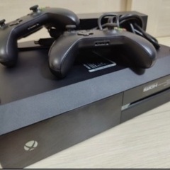 【値下げ/コントローラー2つ付き】Xbox One 