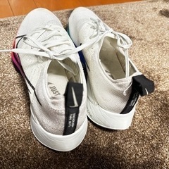 Nikeランニン　エア ズーム テンポ ネクスト% NIKE ZOOM tempo next