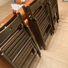 IKEA  折り畳み椅子　6個あります