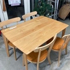配達可【ダイニングテーブル/イス✖️4】クリーニング済み