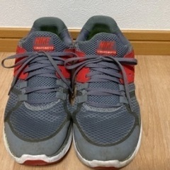 【取引中】NIKEランニングスニーカー　27.0センチ