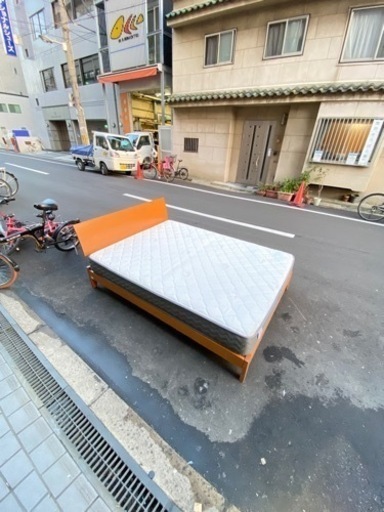 ㊗️激安美品　ダブルマットレスセット大阪市内配達設置無料