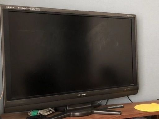 2010年製　40inch シャップ1080p テレビ
