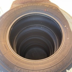 265/65R17 ハイラックス純正タイヤ