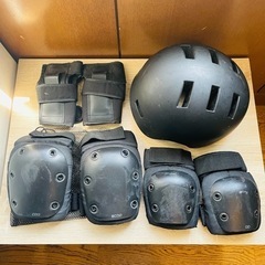 スケボー　ヘルメット　プロテクター