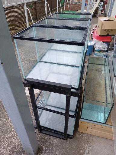 宮城仙台！そろそろ受け付け終了！水槽6本&鉄製台