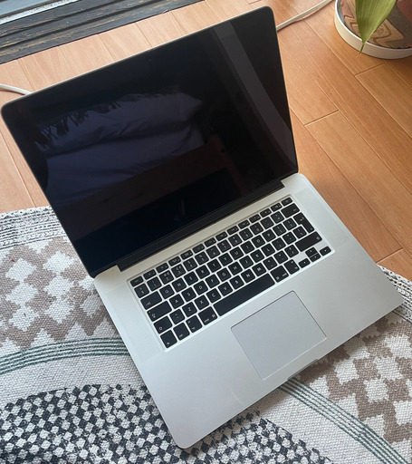 MacBook Pro ((Retina, 15-inch, Mid 2015)