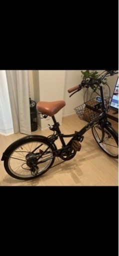 ほぼ新品の折りたたみ自転車です。