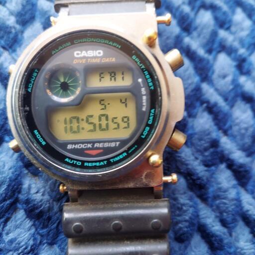 休日限定価格　カシオ　casio  Gshock ブロックマン　8200