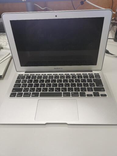 Apple MacBook Air 11-inch，2014制