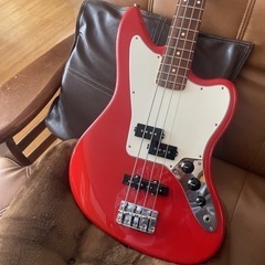 フェンダー　ジャガーベース　赤