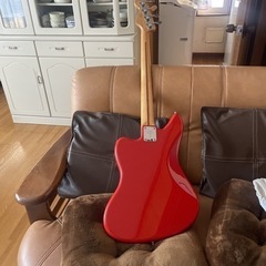 フェンダー　ジャガーベース　赤