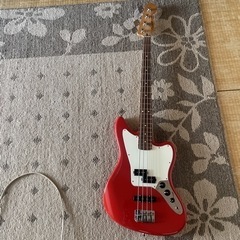 フェンダー　ジャガーベース　赤