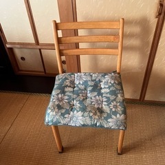 椅子一脚　0円(^^)