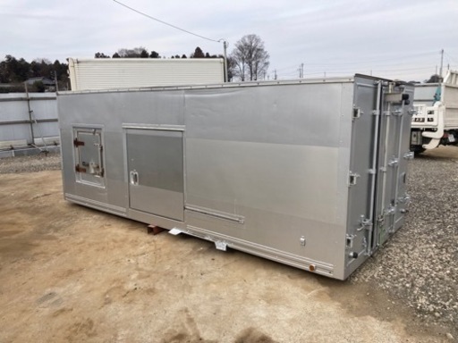 トラック冷凍庫箱 シルバー 物置 ガレージ 犬小屋などに