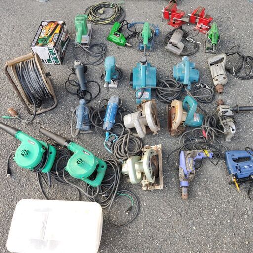 電動工具 まとめ 22点 丸のこ ブロワー 電工リール 仕上げサンダー カンナ グラインダー 振動ドリル