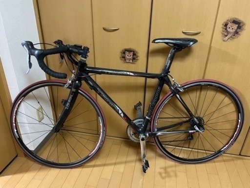 フルカーボンフレーム ロードバイク 完成車 TRIGON 札幌市内配送します（土日のみ）