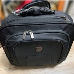 【ジャンク品】TUMI TーTECHキャリーバッグ【値下げします】