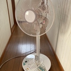 扇風機（リモコン付き、美品です）