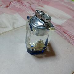 回りはガラス製の昔ながらのライターです。