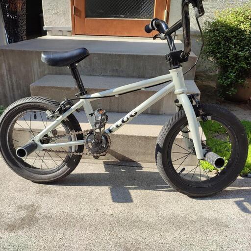 PLUG 16 キッズ用BMX kids BMX 16インチ TNB PLUG 入荷していますよ！