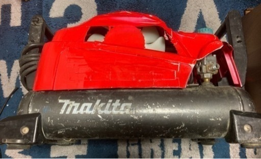 マキタ  コンプレッサー  ラジオ　MAXビス打ち機
