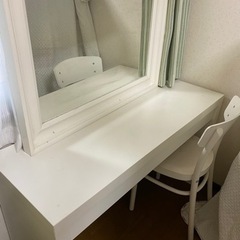 IKEA MALM ドレッサー　テーブル