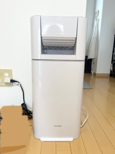 アイリスオーヤマ衣類乾燥機【1万円】